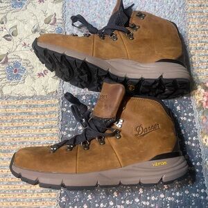 Danner Men's Tan Leather Boots